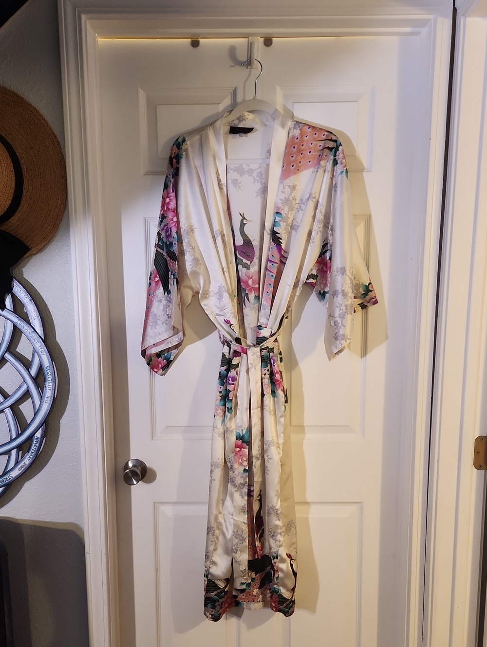 Floral Peacock Satin Kimono Robe in Cream and Pink